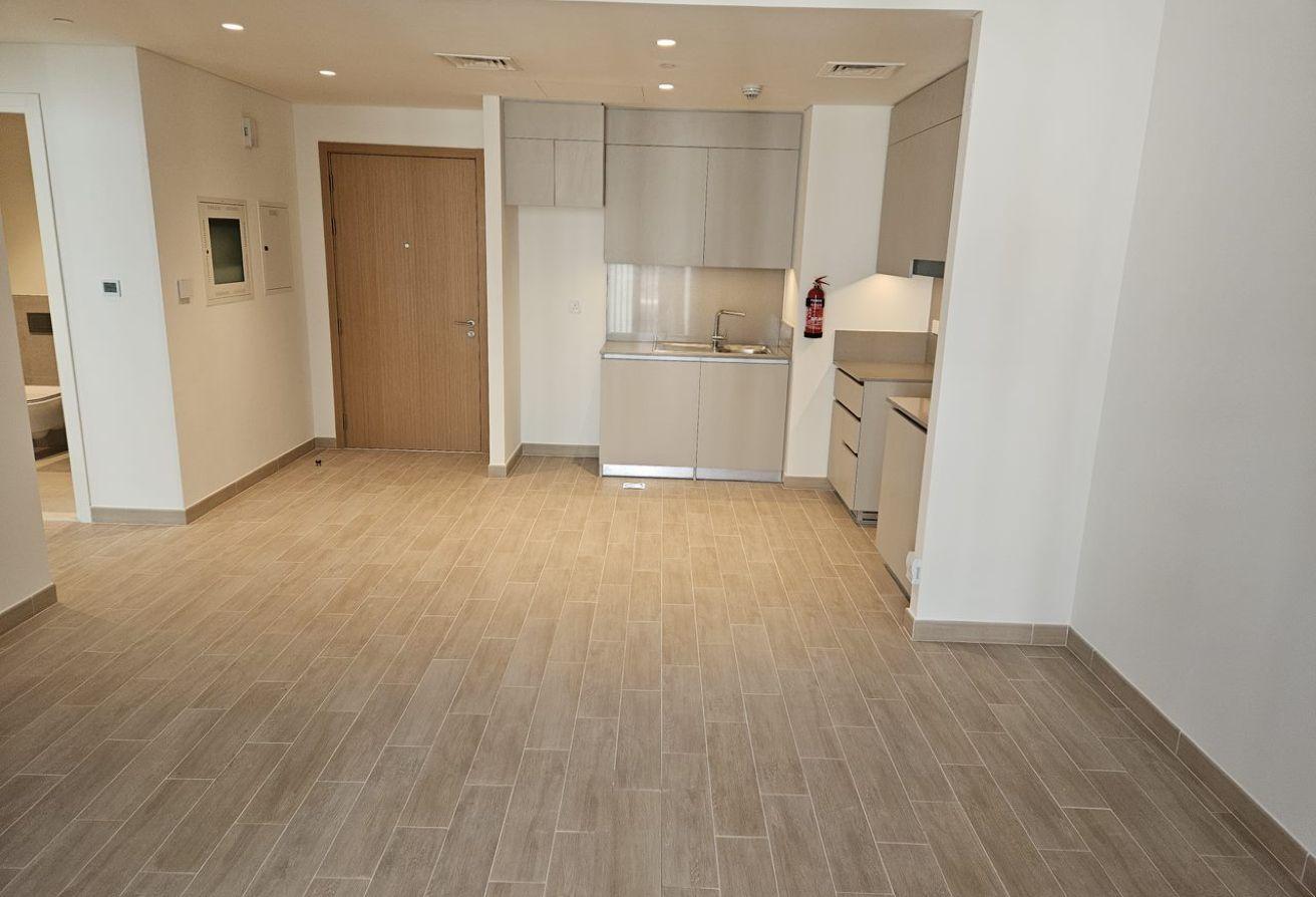 1 BR | CREEK BEACH | READY TO MOVE IN photo 9