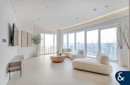 Apartment - 2 Bedrooms - 3 Bathrooms for sale in Damac Heights - Dubai Marina - Dubai