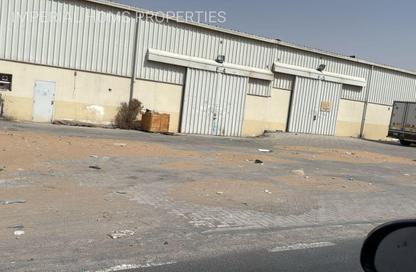 Warehouse - Studio - 2 Bathrooms for rent in Umm Al Thuoob - Umm Al Quwain