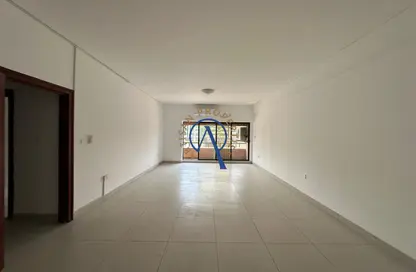 Apartment - 2 Bedrooms - 2 Bathrooms for rent in Zabeel Building - Al Karama - Dubai