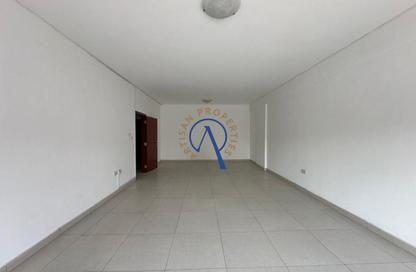 Apartment - 2 Bedrooms - 2 Bathrooms for rent in Zabeel Building - Al Karama - Dubai
