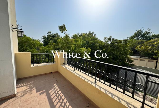 128821877 - Property Image 3
