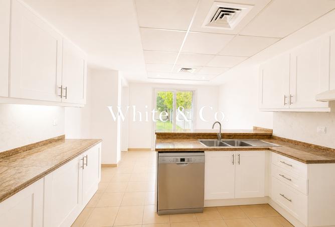 128821877 - Property Image 2