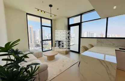 شقة - 2 غرف نوم - 2 حمامات للبيع في بن غاطي جارديني - منطقة 11 - قرية جميرا الدائرية - دبي