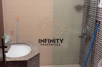 Apartment - 2 Bedrooms - 3 Bathrooms for sale in Oasis Tower - Al Rashidiya 1 - Al Rashidiya - Ajman