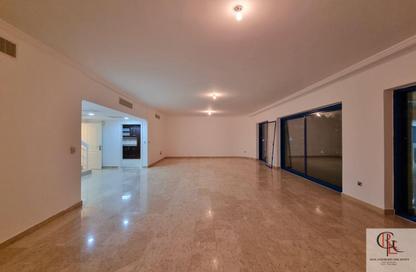 Apartment - 3 - 4 for rent in Cornich Al Khalidiya - Al Khalidiya - Abu Dhabi