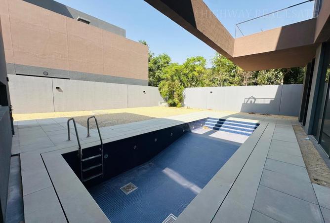 94001666 - Property Image 2
