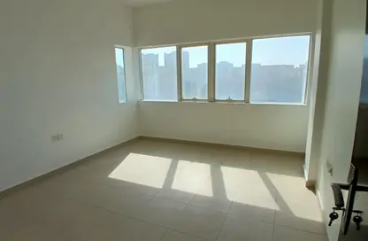 شقة - غرفة نوم - 2 حمامات للايجار في القليعة - الشرق - الشارقة