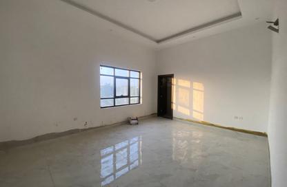 Villa - 5 - 5 for rent in Gate Tower 2 - Musheiref - Ajman