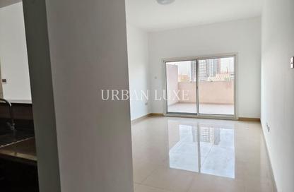 Apartment - 1 - 1 for rent in Centrium Tower 1 - Centrium Towers - Dubai Production City (IMPZ) - Dubai