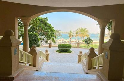 Apartment - 2 Bedrooms - 3 Bathrooms for rent in Al Dabas - Shoreline Apartments - Palm Jumeirah - Dubai