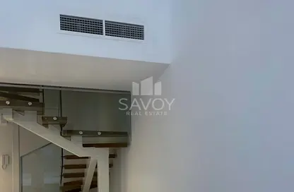 شقة - غرفة نوم - 2 حمامات للبيع في الواحة 1 - مساكن الواحه - مدينة مصدر - أبوظبي