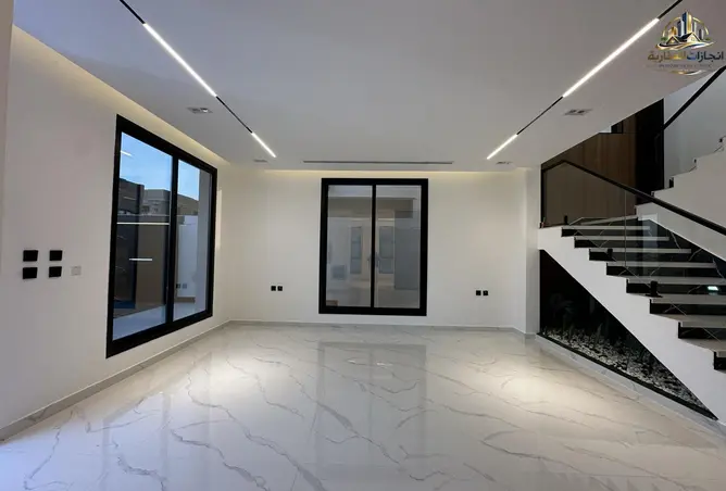 156306379 - Property Image 3