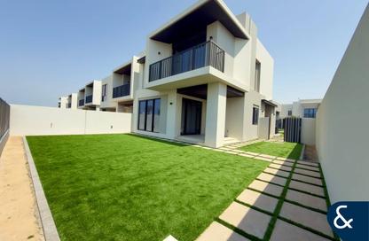 Townhouse - 4 - 5 for rent in Jebel Ali Village Townhouses - Jebel Ali Village - Jebel Ali - Dubai