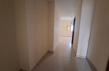 Apartment - 1 - 2 for rent in Muwailih Building - Muwaileh - Sharjah
