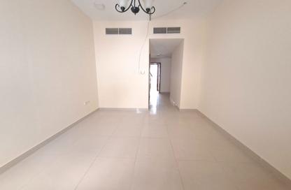 Apartment - 1 - 2 for rent in Muwailih Building - Muwaileh - Sharjah