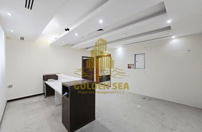 Office Space - Studio - 2 Bathrooms for rent in CI Tower - Cornich Al Khalidiya - Al Khalidiya - Abu Dhabi
