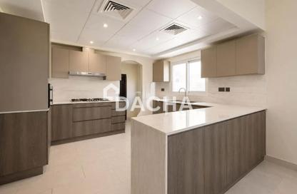 Villa - 5 Bedrooms - 5 Bathrooms for rent in Meadows 2 - Meadows - Dubai