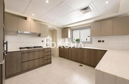 Villa - 5 Bedrooms - 5 Bathrooms for rent in Meadows 2 - Meadows - Dubai