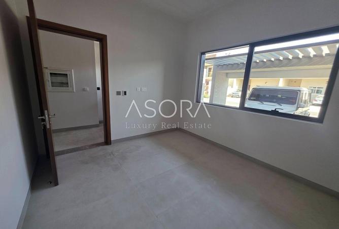 80702903 - Property Image 3