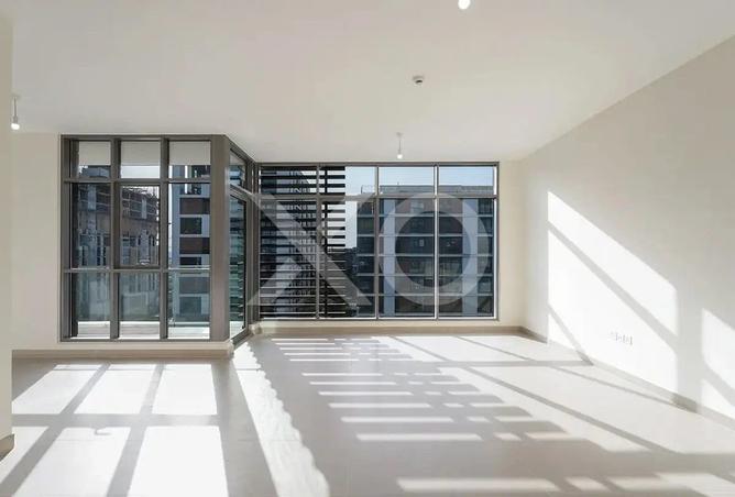 First Time Occupancy | Vacant | Low Floor
