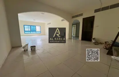 Apartment - 2 Bedrooms - 3 Bathrooms for rent in Al Rumailah building - Al Rumailah 2 - Al Rumaila - Ajman