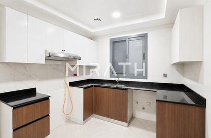 Apartment - 2 - 3 for rent in Al Hudaiba Mall - Al Hudaiba - Bur Dubai - Dubai