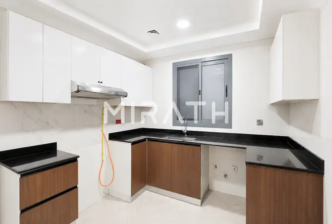 166559855 - Property Image 2