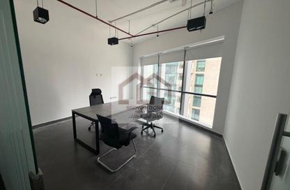 Office Space - Studio for rent in The Regal Tower - Business Bay - Dubai