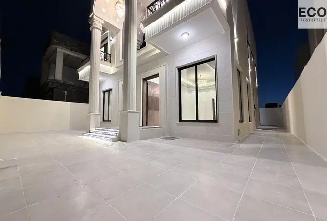 144602938 - Property Image 3