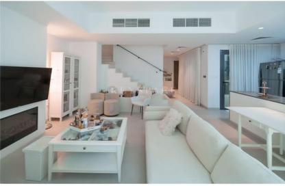 Villa - 3 Bedrooms - 4 Bathrooms for sale in The Boulevard 1 - Aljada - Sharjah