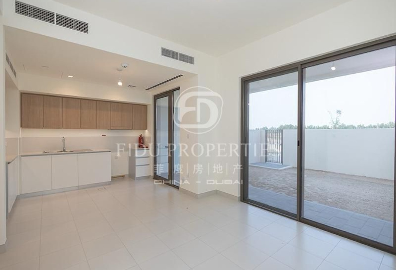 Vacant | Near Amenities | Vastu Compliant