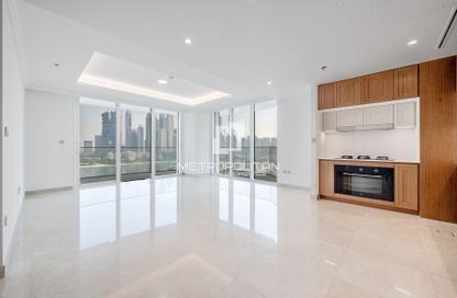 Apartment - 3 - 3 for sale in Palace Beach Residence Tower 2 - Palace Beach Residence - Emaar Beachfront - Dubai Harbour - Dubai