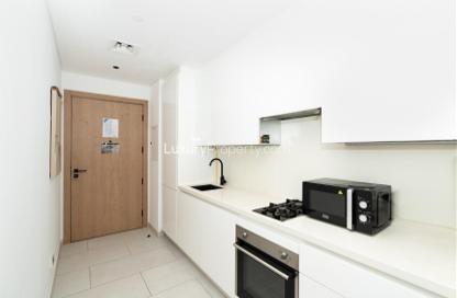 Apartment - Studio - 1 Bathroom for rent in Marquise Square Tower - Business Bay - Dubai