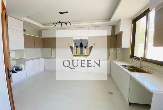 102838838 - Property Image 2