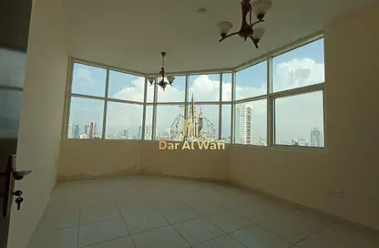 شقة - 2 غرف نوم - 3 حمامات للايجار في برج الكوث - النهدة - الشارقة