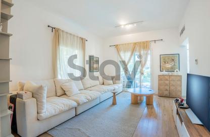 Villa - 3 Bedrooms - 3 Bathrooms for rent in Springs 8 - The Springs - Dubai