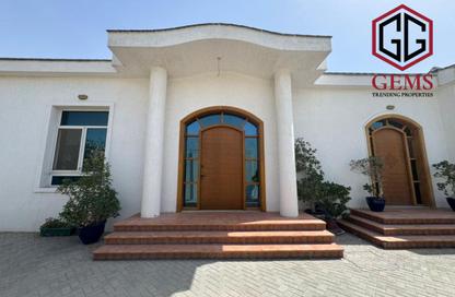 Villa - 4 - 5 for rent in Nad Al Sheba 4 - Nad Al Sheba - Dubai