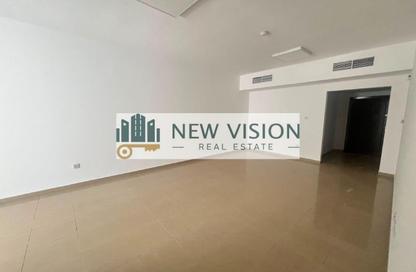 Apartment - 1 Bedroom - 2 Bathrooms for rent in Al Taawoon Tower 1 - Al Taawoon Towers - Al Khan - Sharjah