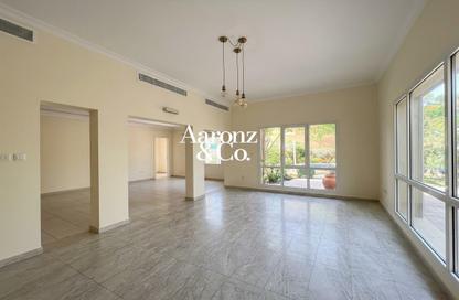 Villa - 4 - 5 for rent in Meadows 6 - Meadows - Dubai