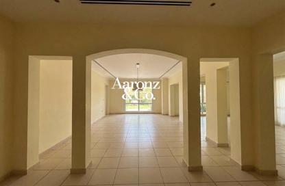 Villa - 4 - 5 for rent in Meadows 6 - Meadows - Dubai