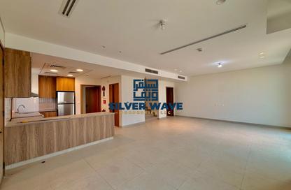 Townhouse - 2 - 4 for rent in Bloom Living - Zayed City (Khalifa City C) - Khalifa City - Abu Dhabi