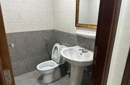Apartment - 3 Bedrooms - 4 Bathrooms for rent in Al Khan Corniche - Al Khan - Sharjah