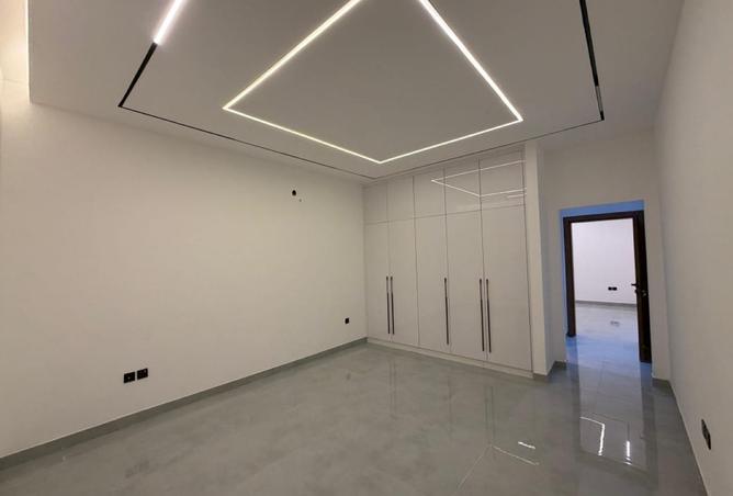 16210200 - Property Image 3