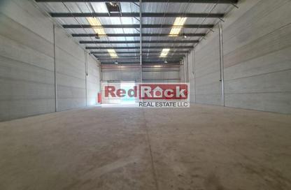 Warehouse - Studio - 1 Bathroom for rent in Al Sajaa Industrial - Al Sajaa - Sharjah