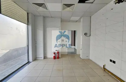 Shop - Studio - 1 Bathroom for rent in Muwaileh 3 Building - Muwaileh - Sharjah