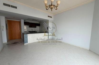 Apartment - 1 Bedroom - 1 Bathroom for rent in Al Majaz 3 - Al Majaz - Sharjah Apartment - 1 Bedroom - 1 Bathroom for rent in Al Majaz 3 - Al Majaz - Sharjah
