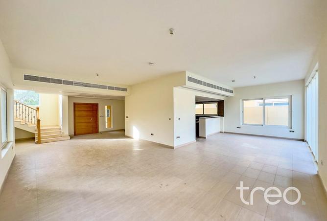 60520318 - Property Image 2