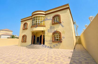 Villa - 7+ Bedrooms - 7+ Bathrooms for rent in Downtown Fujairah - Fujairah Villa - 7+ Bedrooms - 7+ Bathrooms for rent in Downtown Fujairah - Fujairah