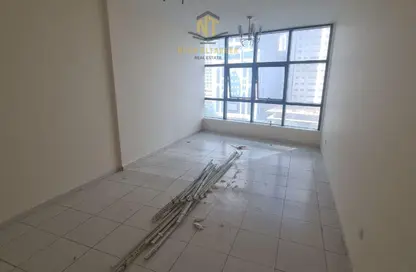 شقة - 3 غرف نوم - 3 حمامات للايجار في برج الملكة - القصباء - الشارقة